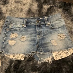 MissMe Shorts